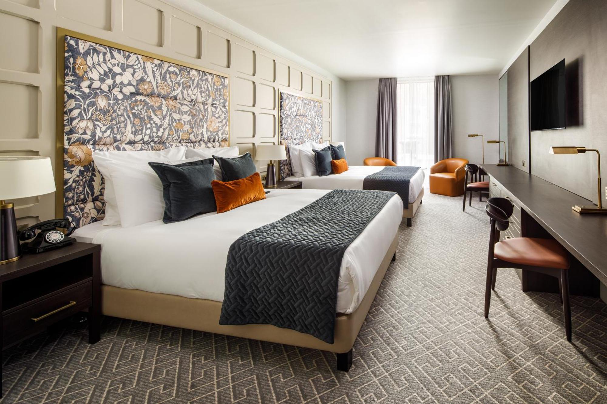The Municipal Hotel Liverpool - Mgallery Dış mekan fotoğraf A guest room at the Wynn Las Vegas